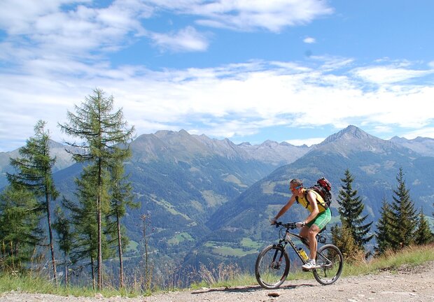 Erlebnis Mountainbiketouren - Auf zur Polinikhütte
